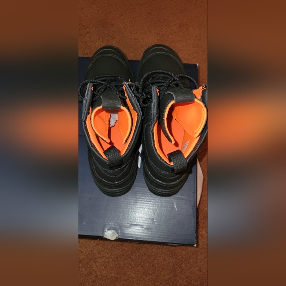 NEW Reebok Club C Sneaker Boots - Picture 8 of 12